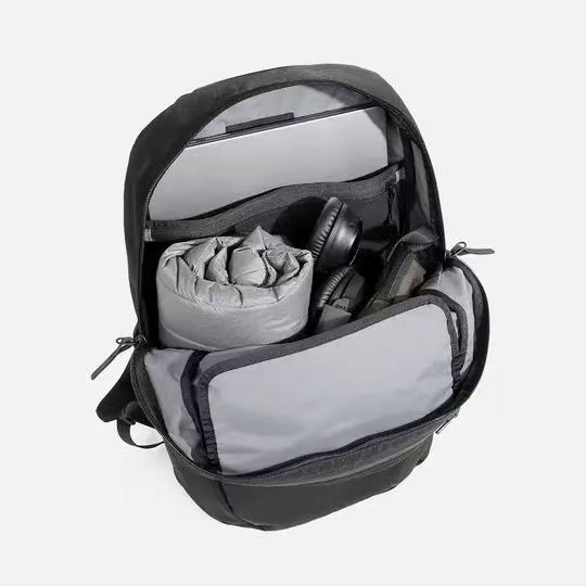 กระเป๋าเป้สะพายหลัง Cordura 16 - Streetwear Brand Backpack บทวิจารณ์และราคา