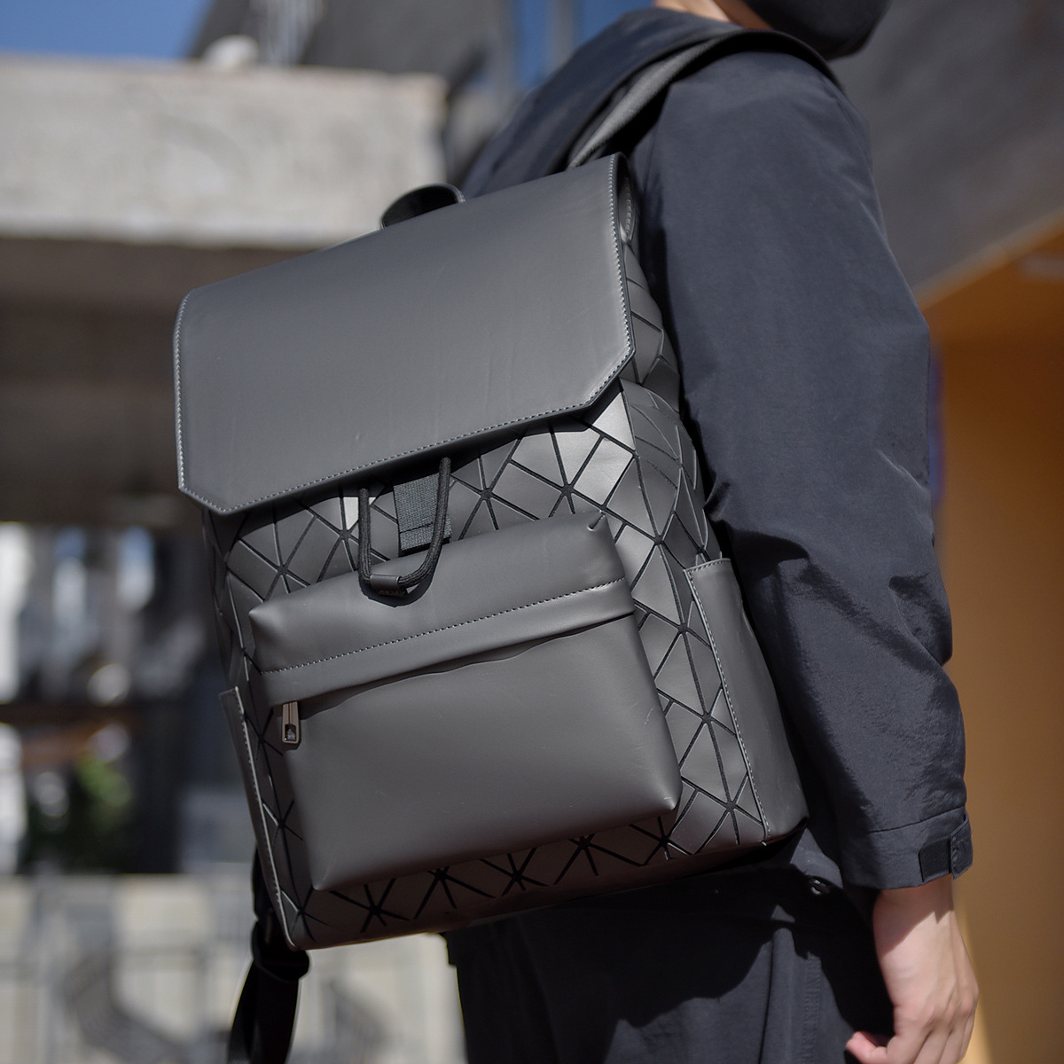กระเป๋าเป้สะพายหลังสำหรับผู้ชา - Streetwear Brand Backpack บทวิจารณ์และราคา
