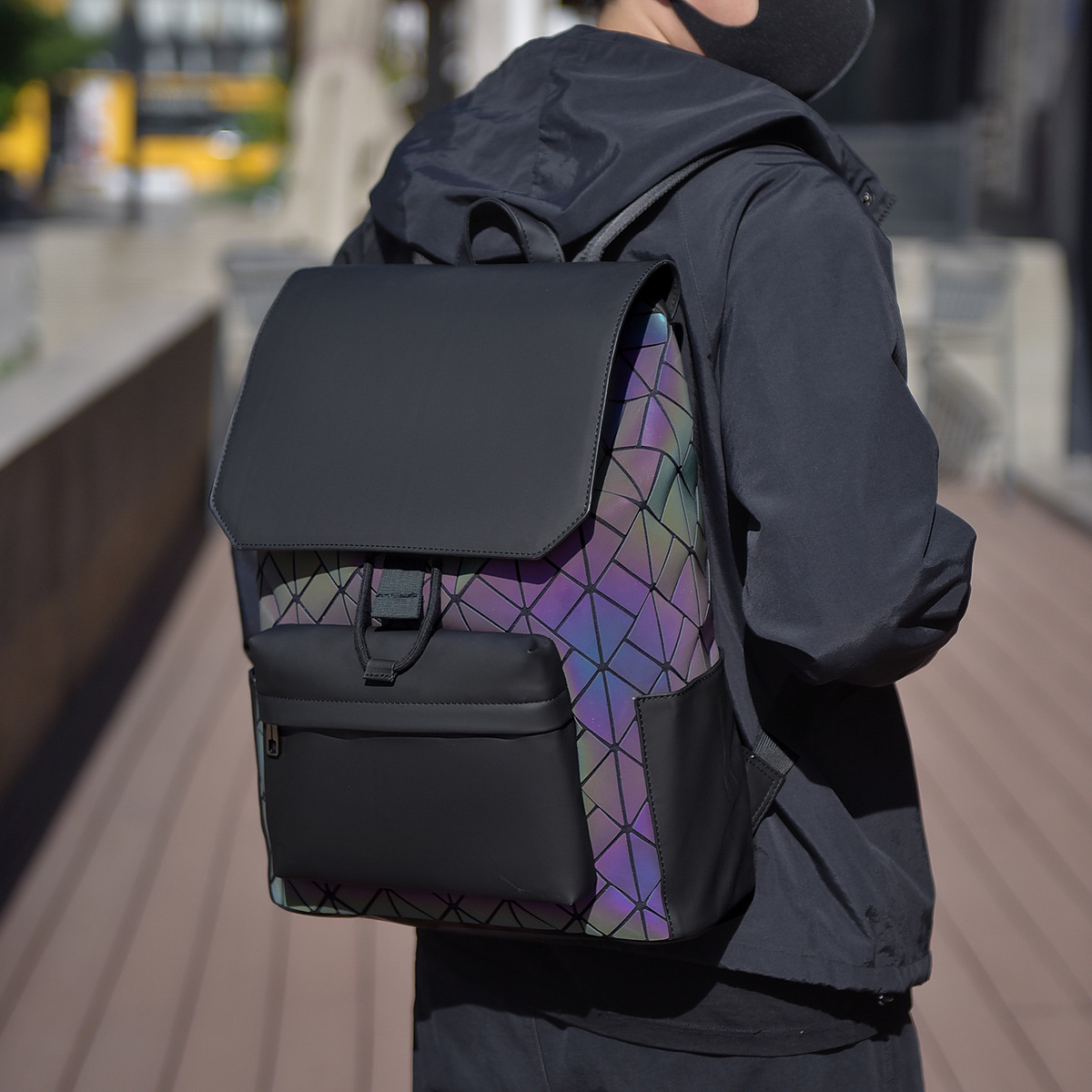 กระเป๋าเป้สะพายหลังสำหรับผู้ชา - Streetwear Brand Backpack บทวิจารณ์และราคา
